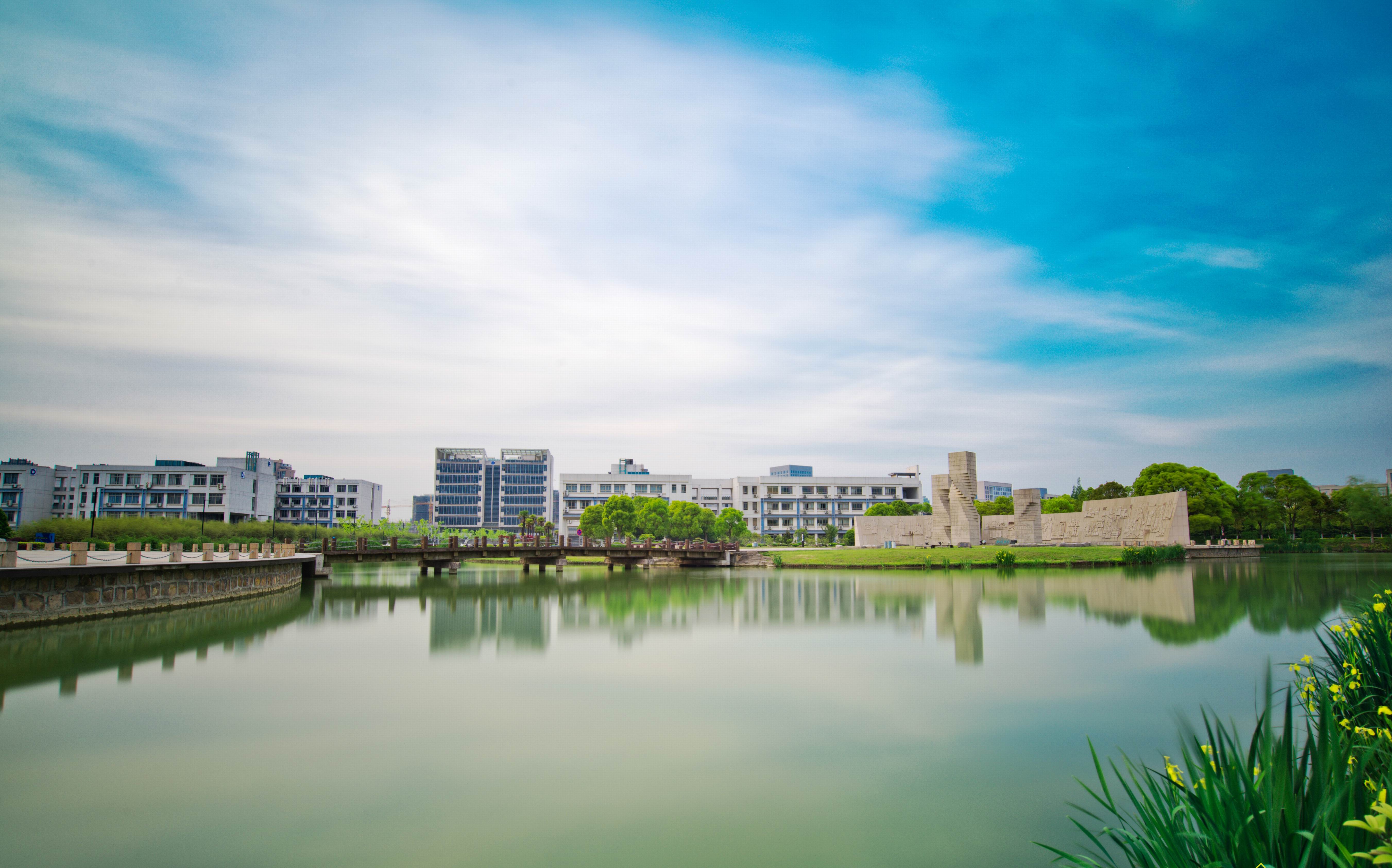 校园全景